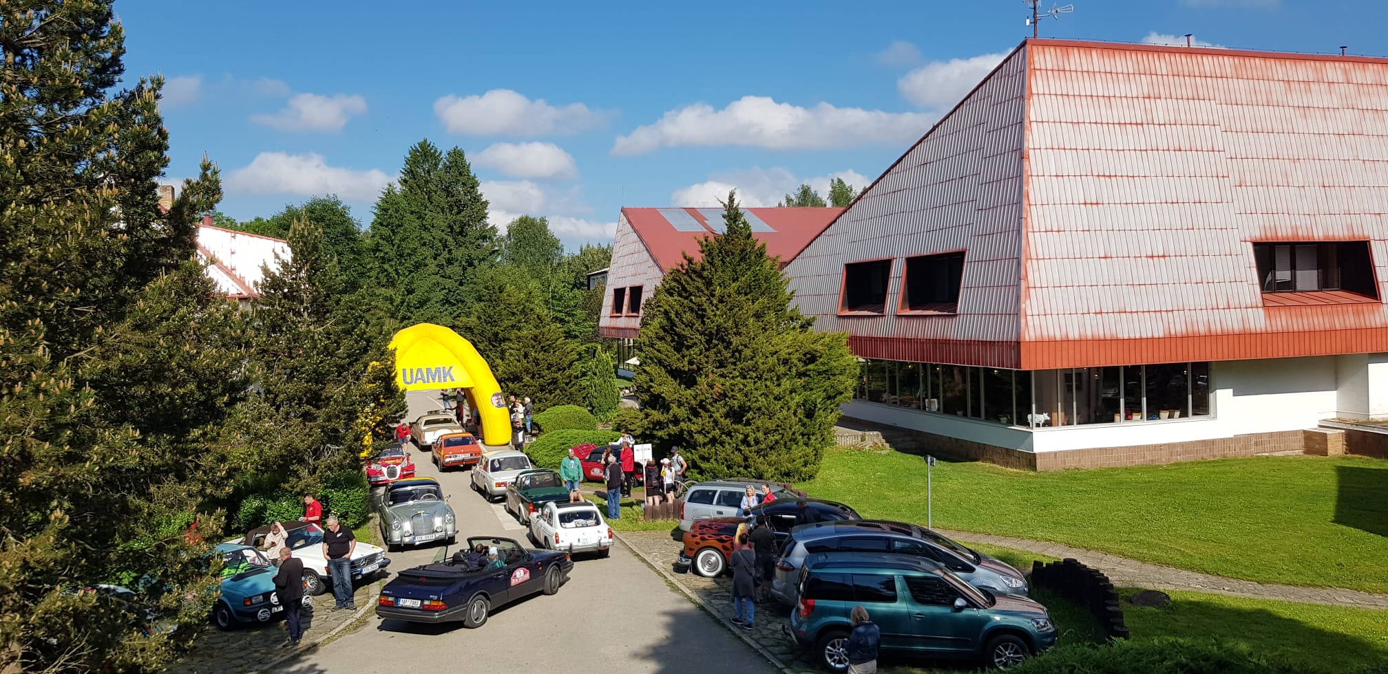 300 MIL ZEMÍ ČESKOU